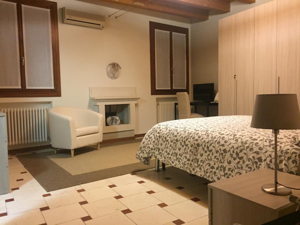 B&B Via Garibaldi Лониго Экстерьер фото