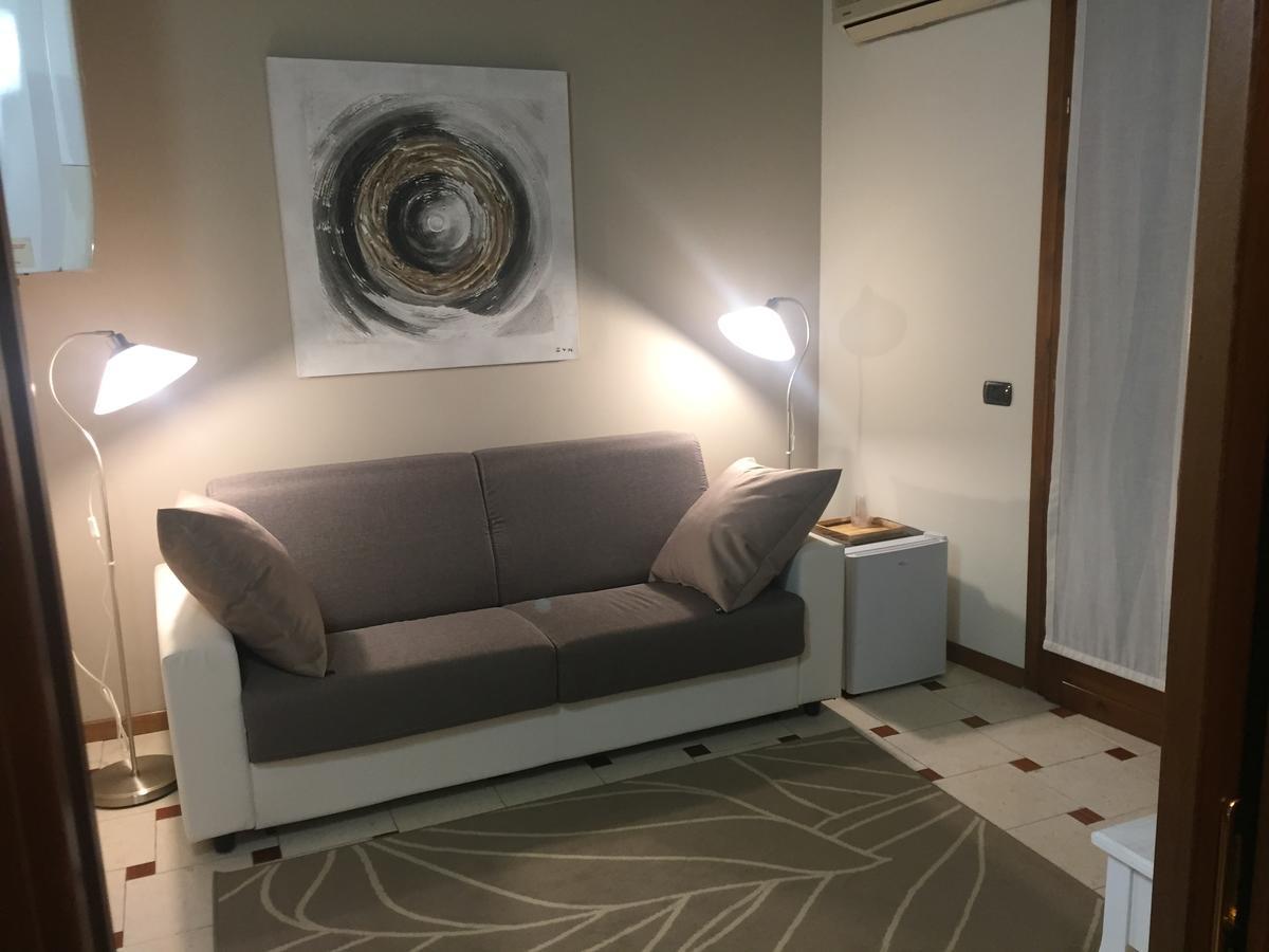 B&B Via Garibaldi Лониго Экстерьер фото